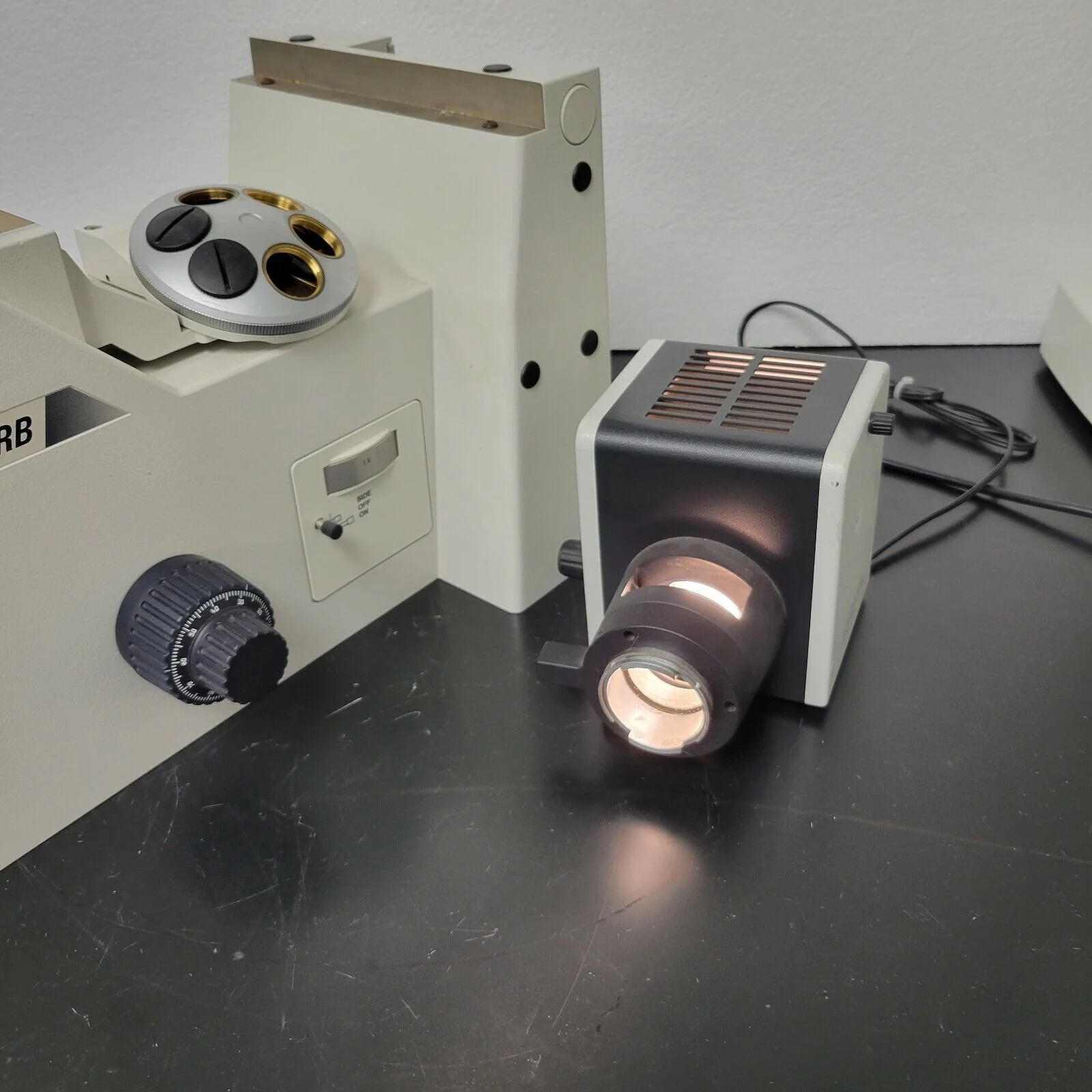 Leica Leitz Microscope DMIRB Inverted Stand for Parts - Image 9