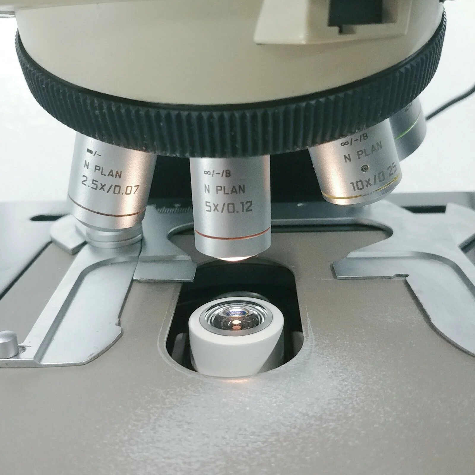 Leica Microscope DM2500 Multihead 5 Headed Teaching System - Image 6