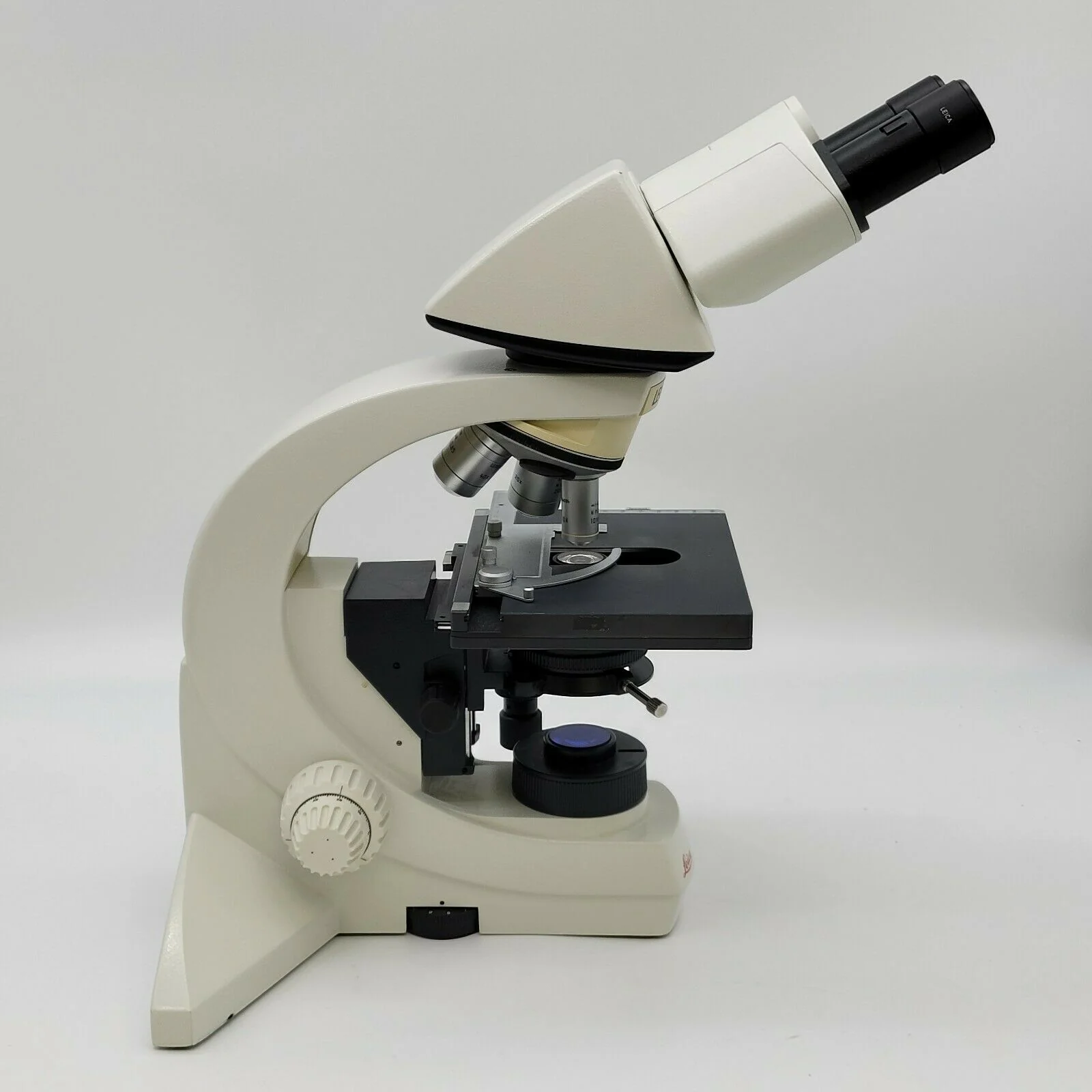 Leica Microscope DMLS with 10x 20x 40x Objectives and Binocular Head - Image 4