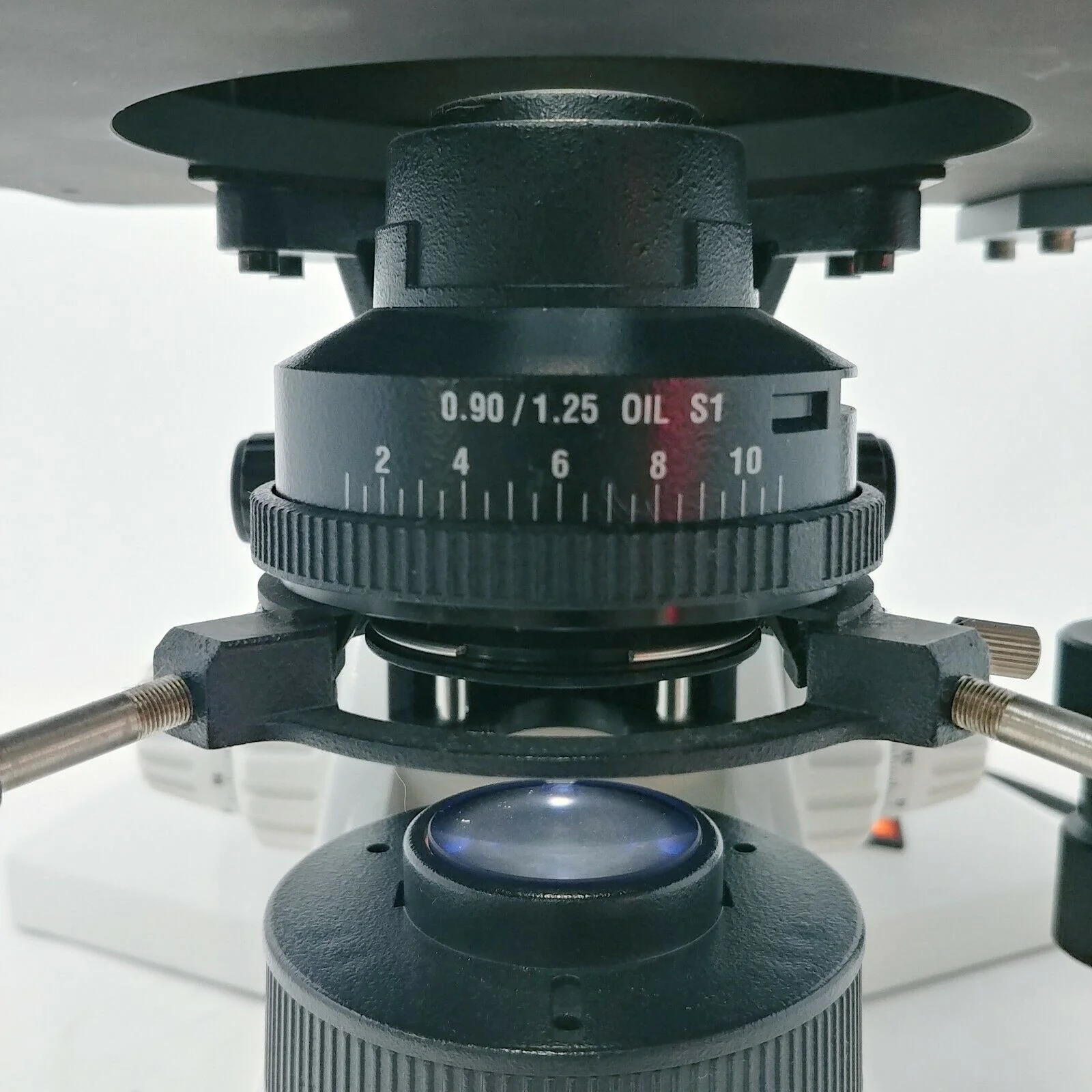 Leica Microscope DMLS with 5x 10x 20x 40x Objectives - Image 8