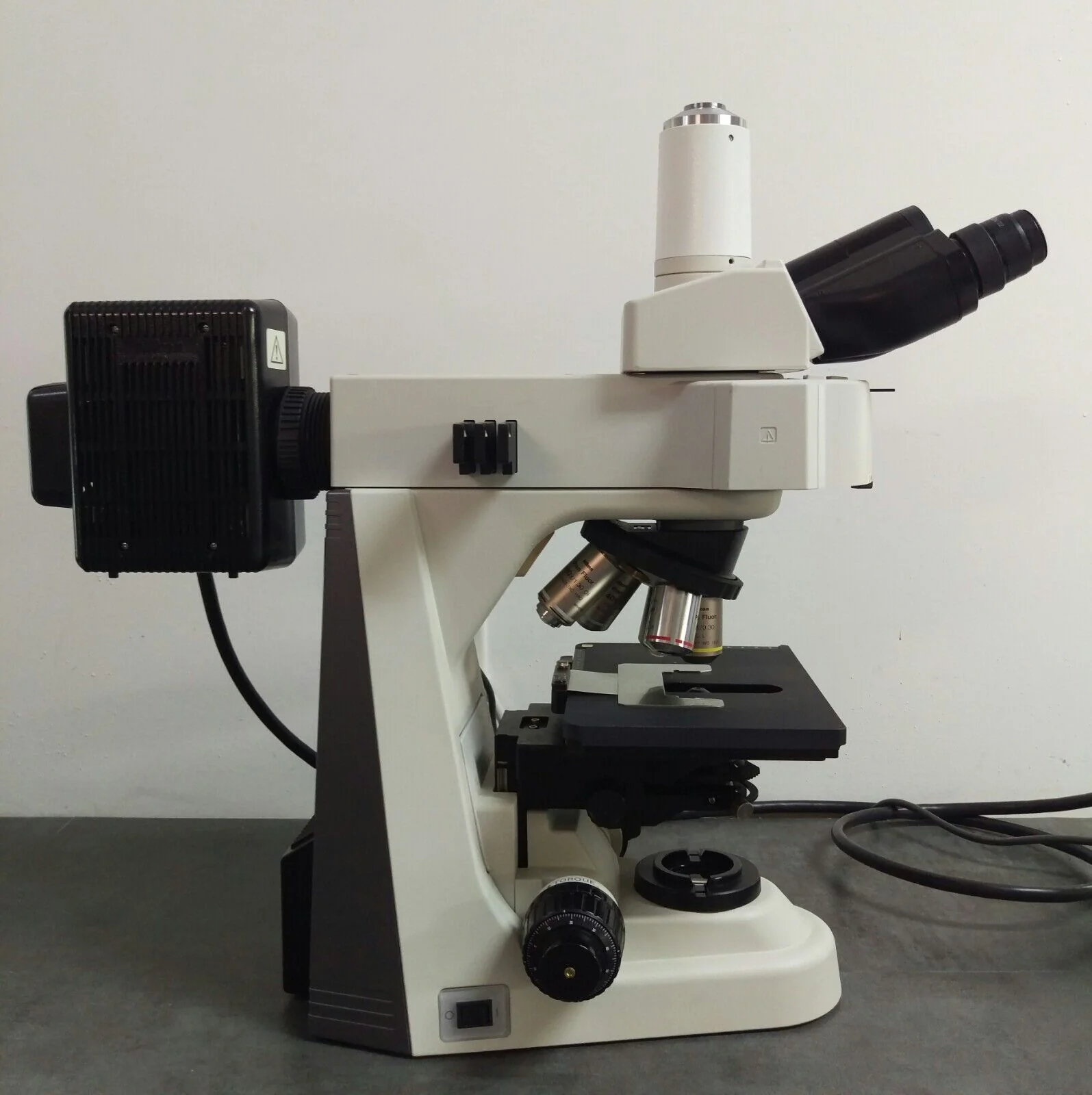 Nikon Microscope Eclipse 50i with Fluorescence and Trinocular Head - Image 4