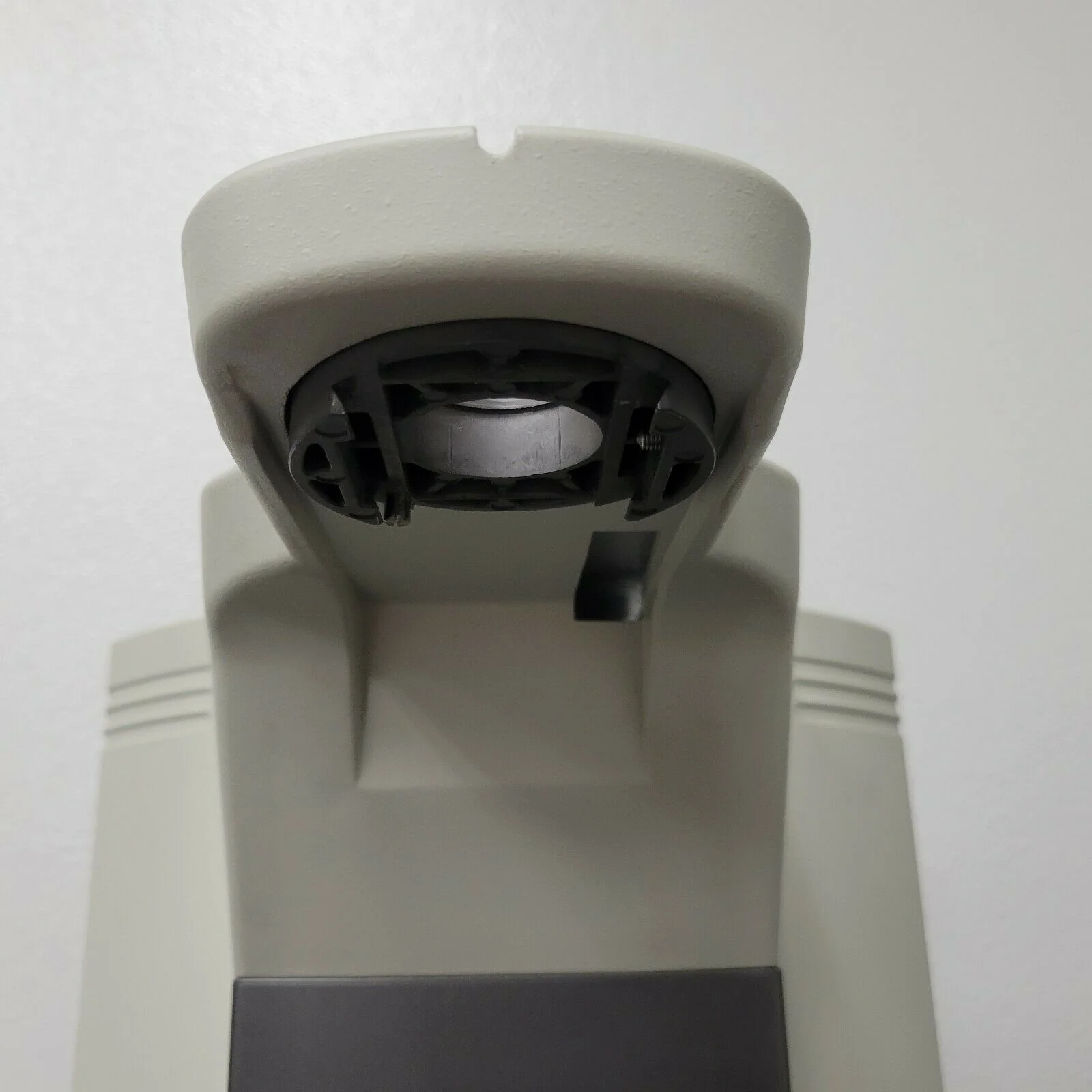 Nikon Microscope Eclipse 90i Stand - Image 7