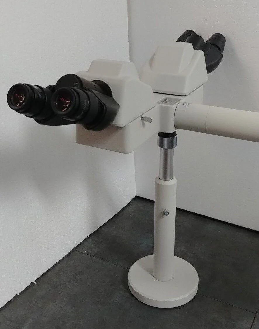 Nikon Microscope Eclipse E400 Multihead with 2x Objective Teaching System - Image 9
