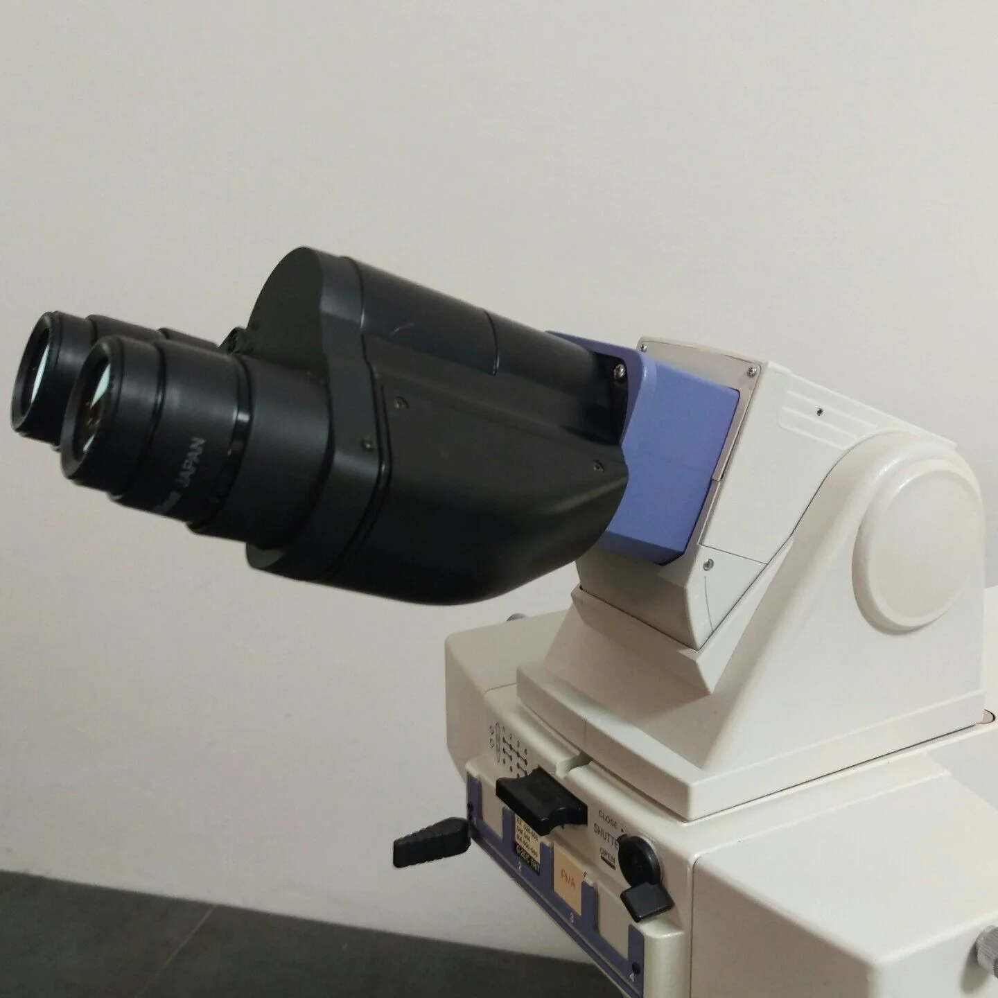 Nikon Microscope Eclipse E400 with Fluorescence - Image 6