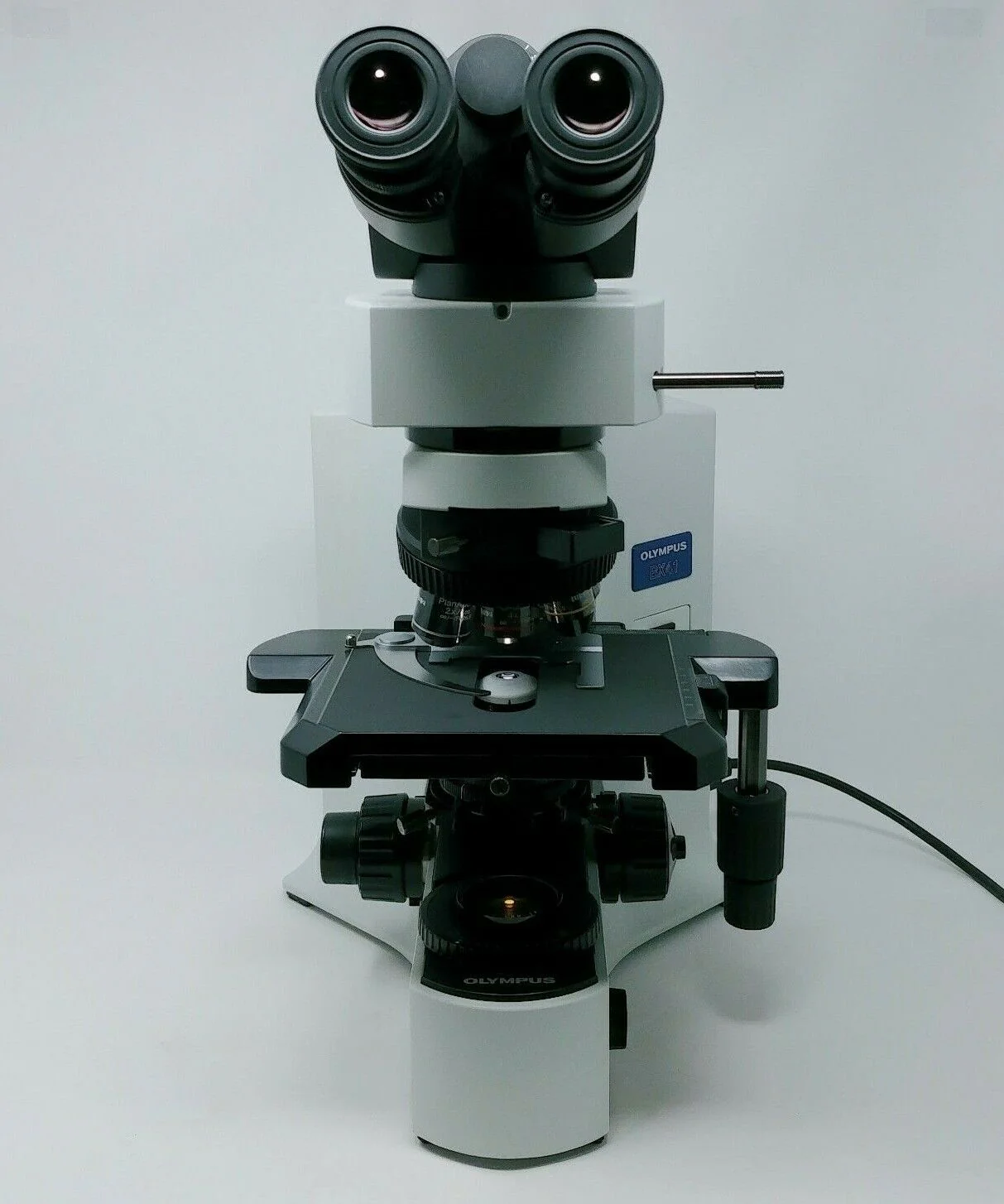 Olympus Microscope BX41 with 2x Apo and Fluorite Objectives and 10 MP Camera - Image 4