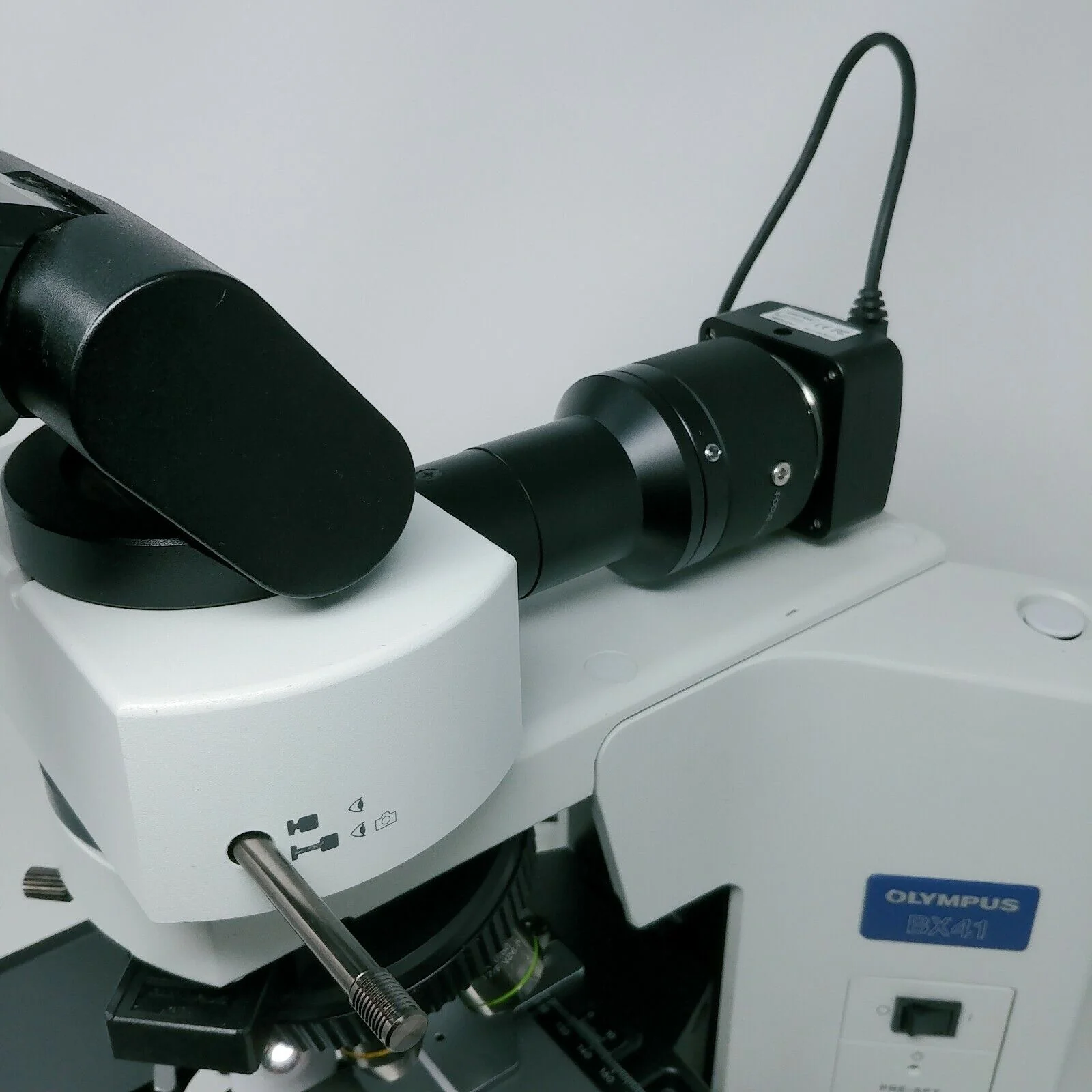 Olympus Microscope BX41 with 2x Apo and Fluorite Objectives and 10 MP Camera - Image 9