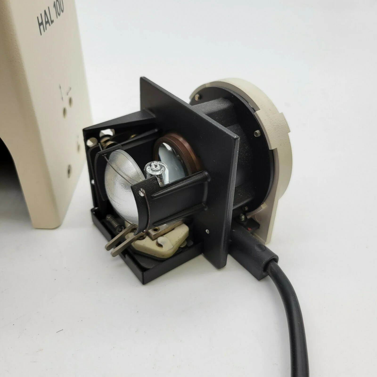 Zeiss Microscope Lamphouse HAL 100 Halogen 12V 100W 447219 - Image 10